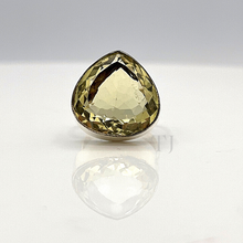 Load image into Gallery viewer, Pear shaped topaz ring in sterling silver