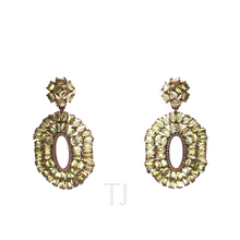 Cargar imagen en el visor de la galería, Peridot Oval Earrings in Sterling Silver