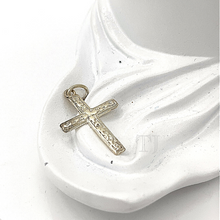Cargar imagen en el visor de la galería, Cross silver pendant
