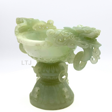 将图片加载到图库查看器,Hetian Jade Incense burner (Ming Dynasty)