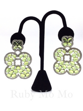Load image into Gallery viewer, Peridot earrings in sterling silver