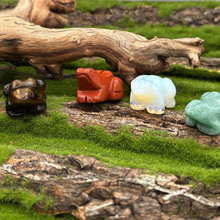 Загрузить изображение в средство просмотра галереи, Natural gemstones frog figurine collection
