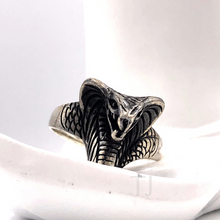 Load image into Gallery viewer, Cobra head ring in sterling silver