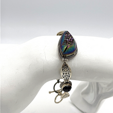 Load image into Gallery viewer, Druzy bracelet with sterling silver