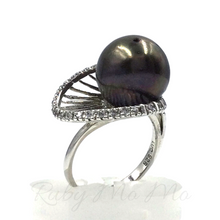 Cargar imagen en el visor de la galería, pearl spiral setting ring in sterling silver