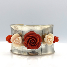 Load image into Gallery viewer, Italy coral bracelet in sterling silver