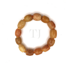 Cargar imagen en el visor de la galería, Burmese Yellow Jade Bracelet with elastic string