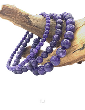 Cargar imagen en el visor de la galería, Charoite bead bracelet