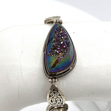 Load image into Gallery viewer, Druzy bracelet with sterling silver