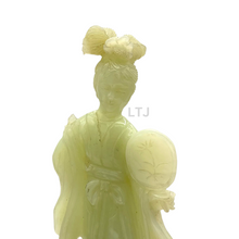 将图片加载到图库查看器,Hetian Jade sculpture