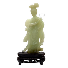 将图片加载到图库查看器,Hetian Jade sculpture