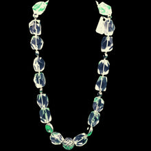 Cargar imagen en el visor de la galería, Quartz Crystal In sterling Silver Necklace