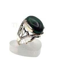 Load image into Gallery viewer, Malachite ring in antique silver setting