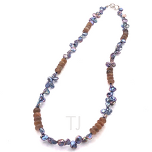 Cargar imagen en el visor de la galería, Black Pearl and Labradorite Necklace
