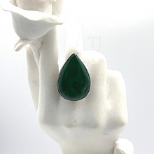 Load image into Gallery viewer, Pear shaped malachite ring in sterling silver