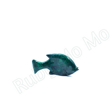 Загрузить изображение в средство просмотра галереи, Hand-Carved Malachite Fish Figurines