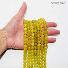 Cargar imagen en el visor de la galería, Olive Jade Bracelet (AAA Quality)