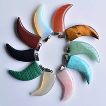 Load image into Gallery viewer, Tooth Pendant