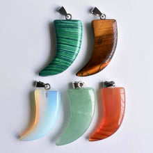 Load image into Gallery viewer, Tooth Pendant