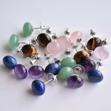 Cargar imagen en el visor de la galería, Gemstone Oval Earrings