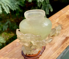 将图片加载到图库查看器,Jade Beauty: Exquisite Floral Carved Snuff Urn