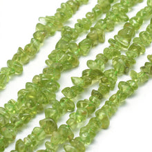Load image into Gallery viewer, Peridot Chip Necklace