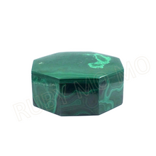 Загрузить изображение в средство просмотра галереи, Hand-Carved Malachite Jewelry Box