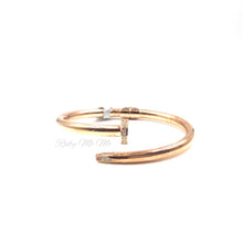 Cargar imagen en el visor de la galería, Rose Gold Nail Bracelet