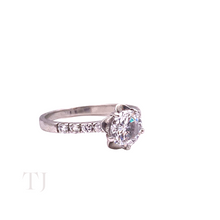Cargar imagen en el visor de la galería, Diamonique Ring in Sterling Silver Flower Style Frame