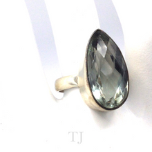 Cargar imagen en el visor de la galería, Green Amethyst Ring in Sterling Silver