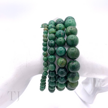 将图片加载到图库查看器,Size comparison of African Jade Bracelet