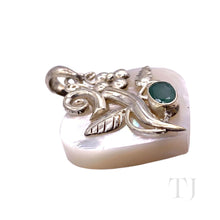 Загрузить изображение в средство просмотра галереи, Pearl Heart Shape Pendant in Sterling Silver