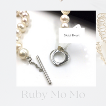 Загрузить изображение в средство просмотра галереи, Freshwater Pearl Long Necklace with Metal Heart