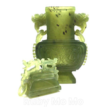 Load image into Gallery viewer, Antique Jade incense burner in a separate style with its cover