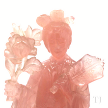 Cargar imagen en el visor de la galería, Goddess of Beauty: Hand-Carved Rose Quartz sculpture