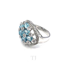 Cargar imagen en el visor de la galería, side view of Aquamarine stones in sterling silver setting ring with diamonique