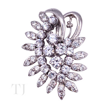 Cargar imagen en el visor de la galería, Diamonique Curve Pendant in Sterling Silver
