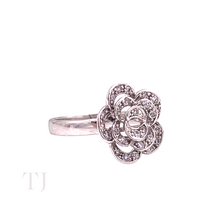 Cargar imagen en el visor de la galería, Diamonique Flower Shape Ring in Sterling Silver