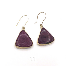 Загрузить изображение в средство просмотра галереи, Anyolite Ruby in Zoisite Hanging Triangle Earrings in gold coated sterling silver