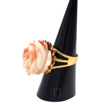 Cargar imagen en el visor de la galería, Italian Angel Skin Coral Rose Ring in 14k Gold