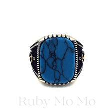 Cargar imagen en el visor de la galería, Blue Turquoise Flat stone in a sterling silver framed ring, especially for men