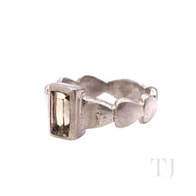 Cargar imagen en el visor de la galería, Citrine Rectangular Cut Ring in Sterling Silver