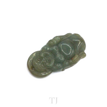 Загрузить изображение в средство просмотра галереи, Chinese smiling god figure pendant made of Burmese Jade
