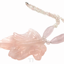 Cargar imagen en el visor de la galería, Rose Quartz Necklace with Leaf Pendant