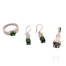 Cargar imagen en el visor de la galería, Green Tourmaline Jewelry Set