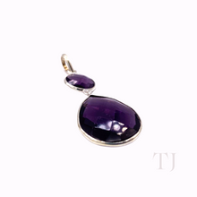Cargar imagen en el visor de la galería, Closer view of Amethyst faceted pendant in sterling silver