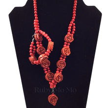 Загрузить изображение в средство просмотра галереи, Red Coral rose & bead necklace and bracelet set from Australia