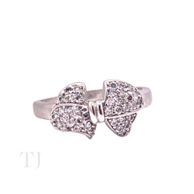 Cargar imagen en el visor de la galería, Diamonique Bow Ring in Sterling Silver
