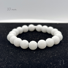 将图片加载到图库查看器,White Agate bead bracelet with elastic string, 10 mm