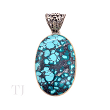 Загрузить изображение в средство просмотра галереи, Blue Turquoise Oval Cabochon in sterling silver pendant